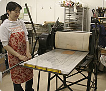 エッチングプレス